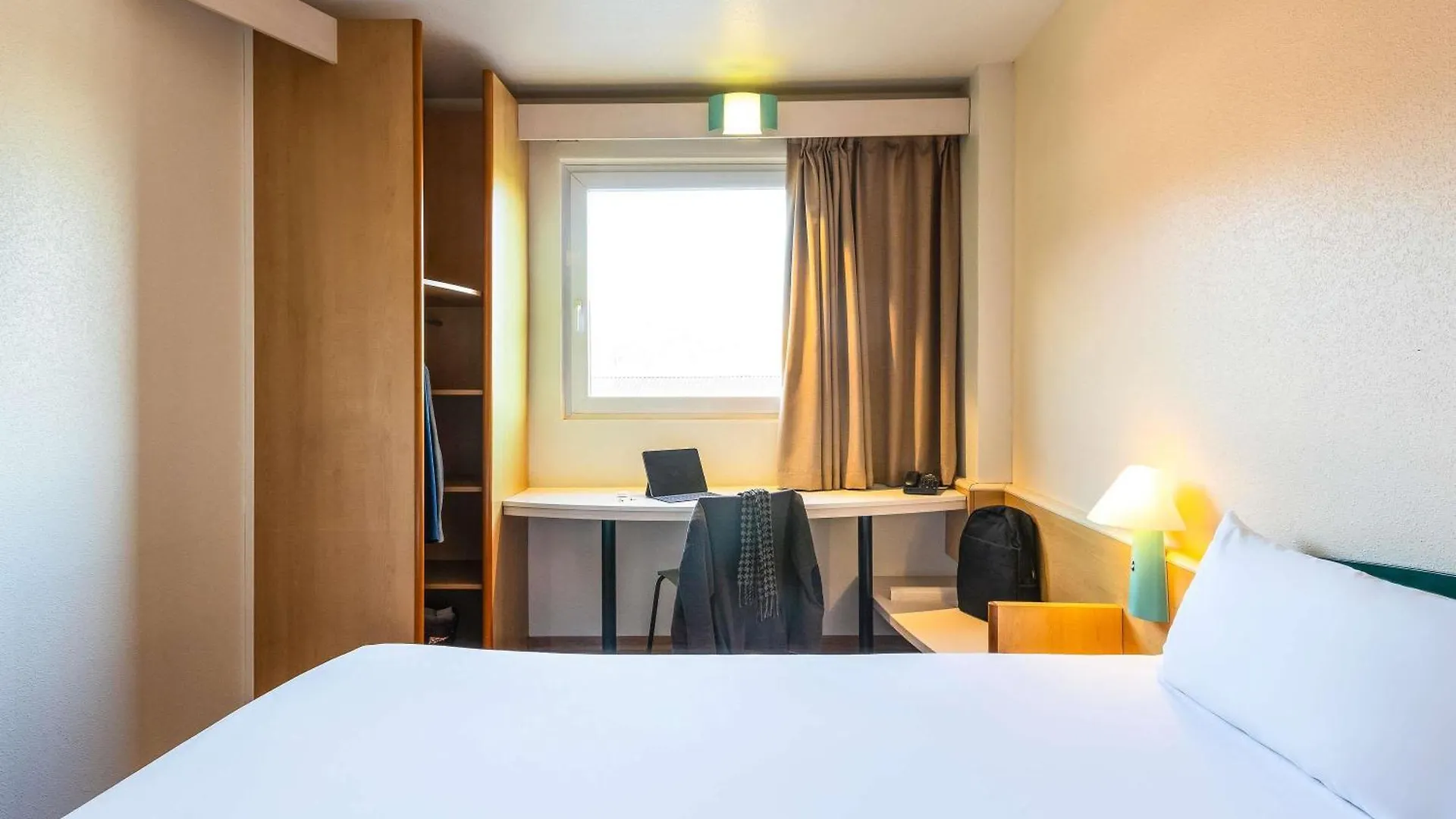 ホテル Ibis Bilbao バラカルド 0*,