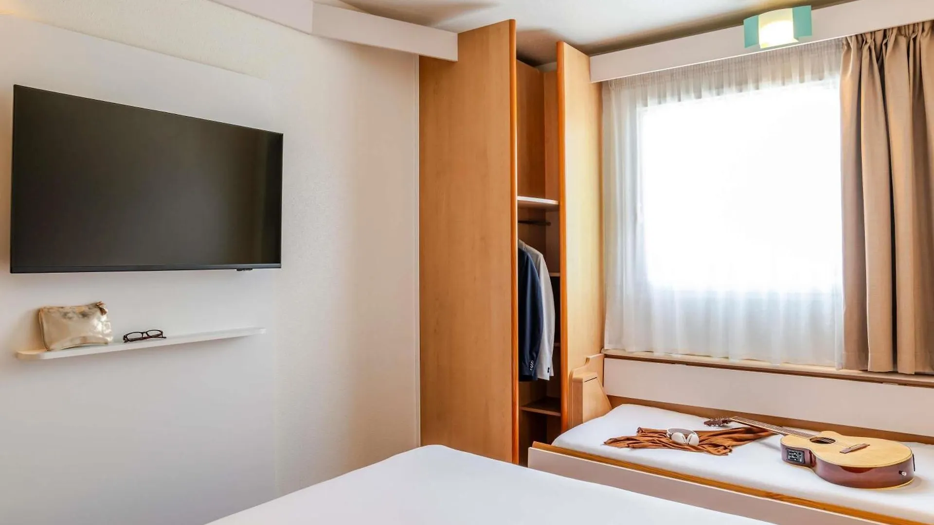 ホテル Ibis Bilbao バラカルド スペイン